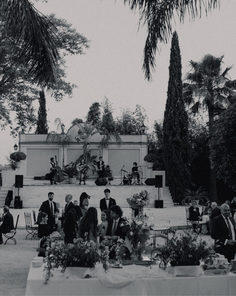 Arquitectura floral para Bodas al aire libre en Hacienda El Vizir Sevilla